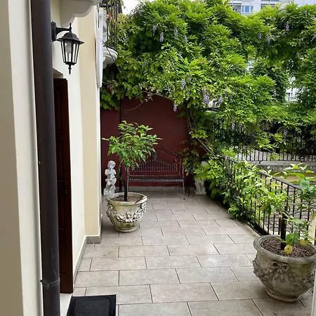 Palazzo Marini Apartman *